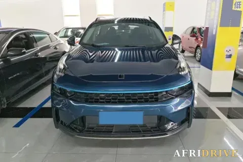 2021 LYNK&CO 01 3