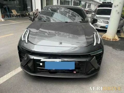 2025 LYNK&CO 03 2
