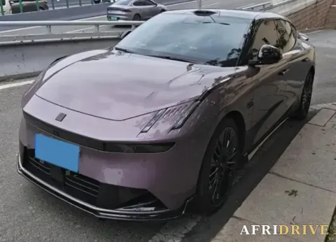 2025 LYNK&CO 10
