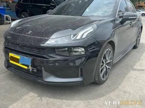 2022 LYNK&CO 03