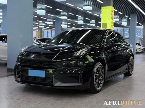2022 LYNK&CO 03