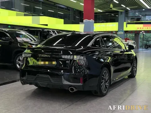 2022 LYNK&CO 03 4