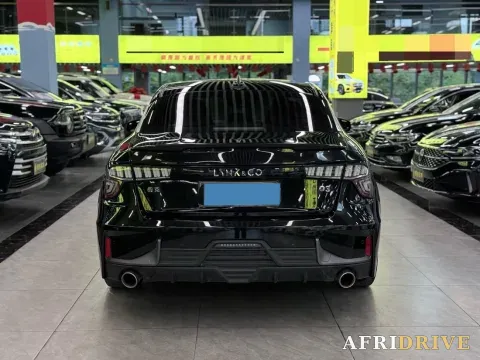 2022 LYNK&CO 03 5