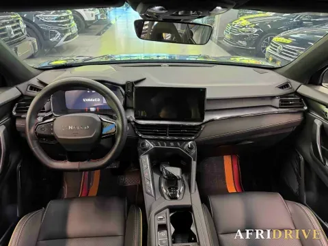 2023 LYNK&CO 03 9