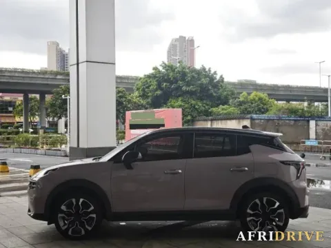 2022 LYNK&CO 02 3