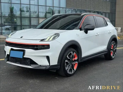 2020 LYNK&CO 06