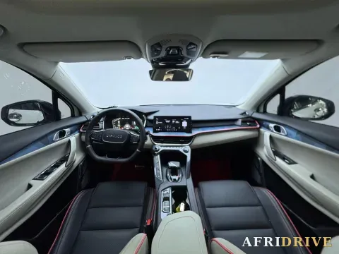 2020 LYNK&CO 06 4