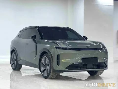 2023 LYNK&CO 08 EM-P 3