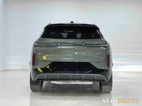 2023 LYNK&CO 08 EM-P 8