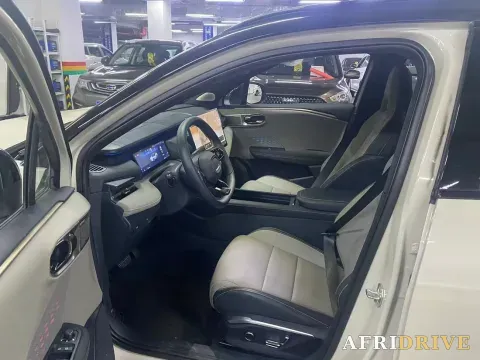 2026 LYNK&CO 06 4