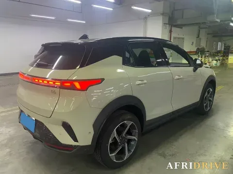 2026 LYNK&CO 06 7