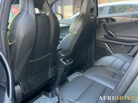2023 LYNK&CO 03 4