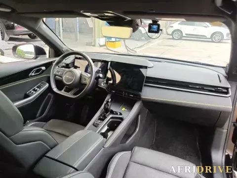 2023 LYNK&CO 03 5