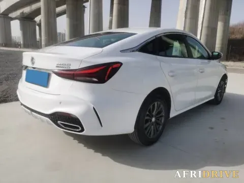 2025 MG 5 2
