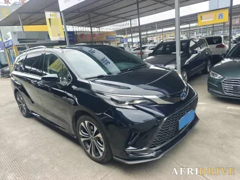 2022 Toyota Granvia 2