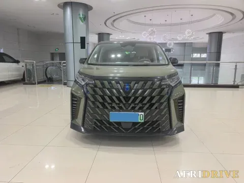 2022 Mercedes-Benz GLC Class 2
