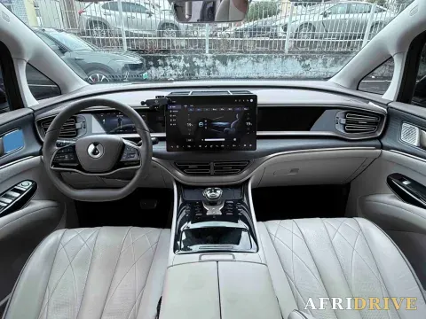 2022 Mercedes-Benz GLC Class 4