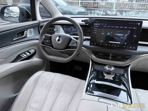 2022 Mercedes-Benz GLC Class 6