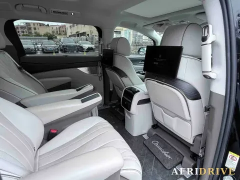 2022 Mercedes-Benz GLC Class 7
