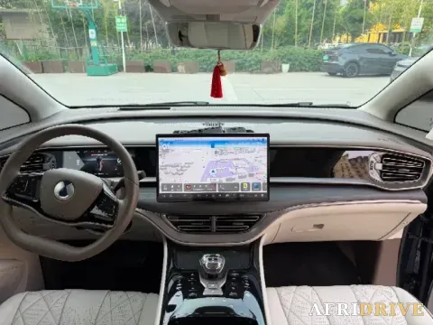2022 Mercedes-Benz GLC Class 7