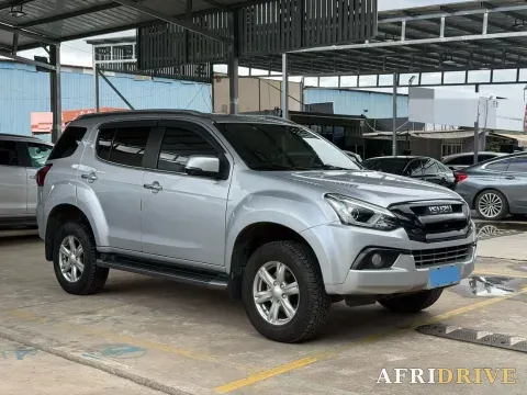 2018 Isuzu Mu-X 3