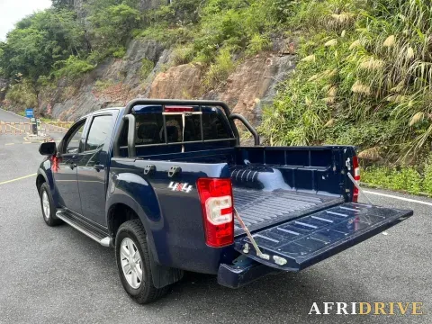 2024 Isuzu RE-MAX Jim 7