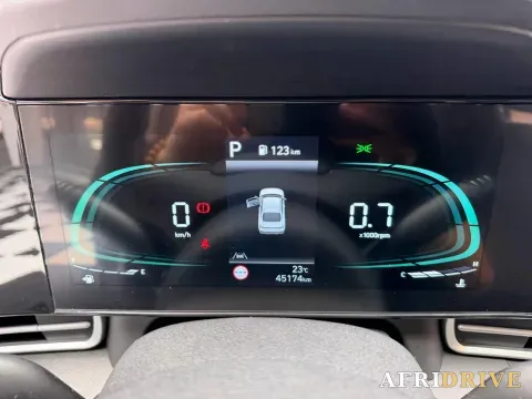 2023 Hyundai Elantra 18