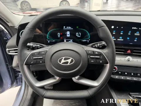 2023 Hyundai Elantra 9