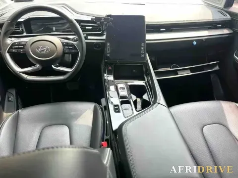2021 Hyundai Custo 5