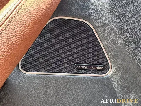 2022 Maserati Levante 5