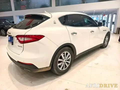 2018 Maserati Levante 5