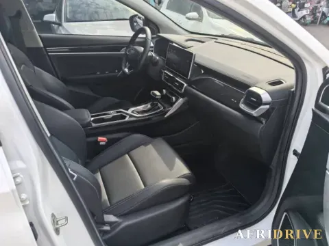2025 Geely Coolray 13