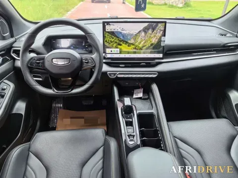 2025 Geely Coolray 4