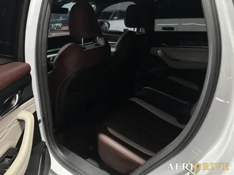 2024 Geely Monjaro 4