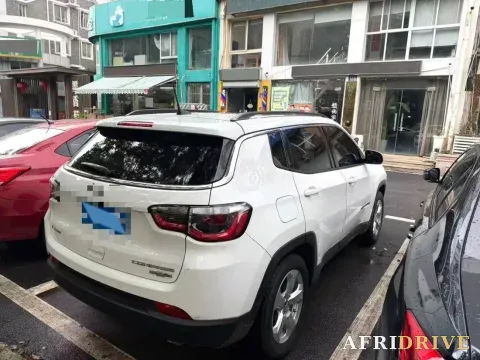 2019 Jeep Compass 4
