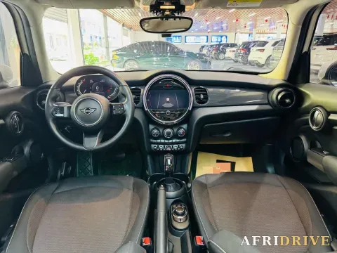 2022 MINI MINI 11