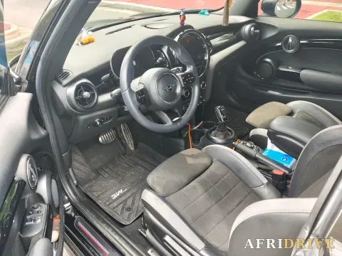 2022 MINI MINI 4
