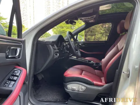 2023 Porsche Macan 6