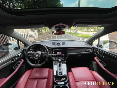2023 Porsche Macan 7