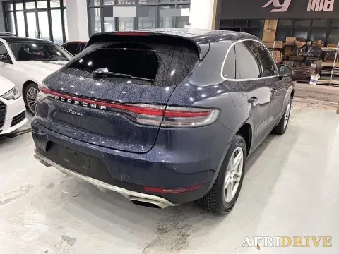 2018 Porsche Macan 9