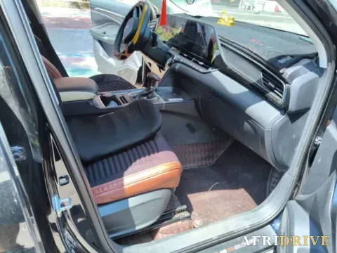 2022 Bestune T55 3