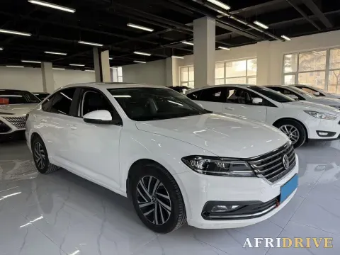 2022 Bestune B70 3