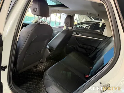 2022 Bestune B70 5