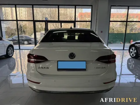 2022 Bestune B70 8