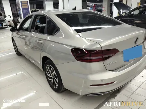 2022 Bestune B70 3
