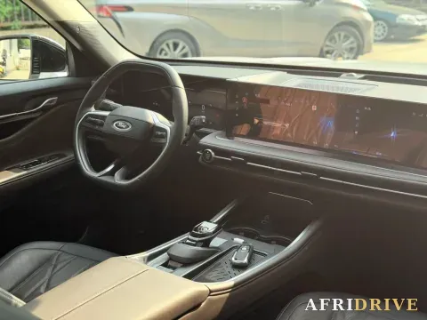 2025 Ford Edge 4