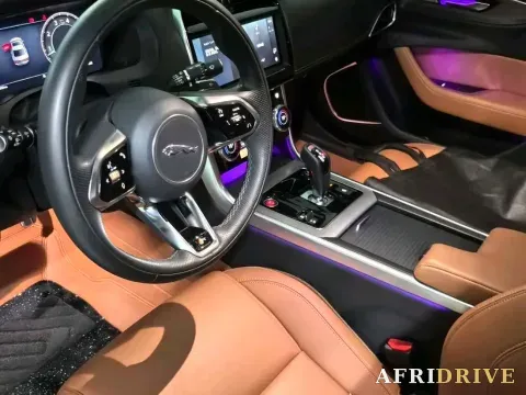 2025 Jaguar XEL 4