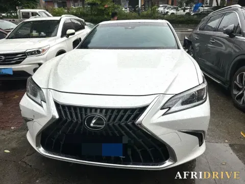 2022 Lexus ES 3