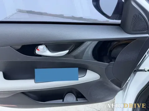 2023 Kia K3 4