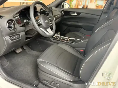 2024 Kia K3 8